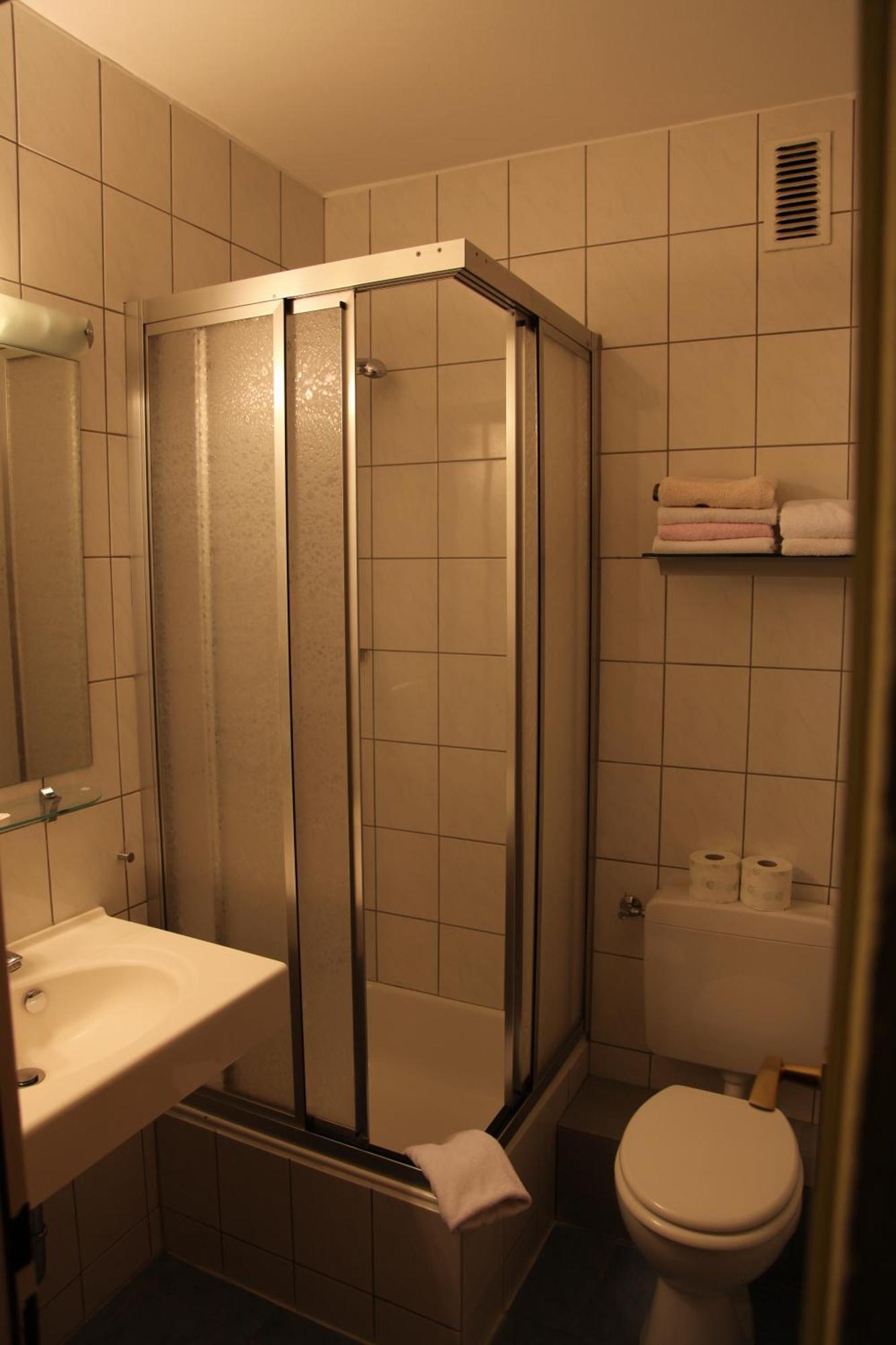 Breer S Hotel Schwerte Exteriör bild