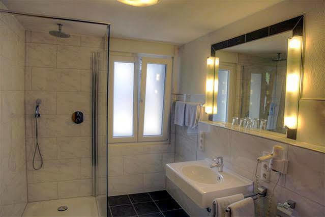 Breer S Hotel Schwerte Exteriör bild